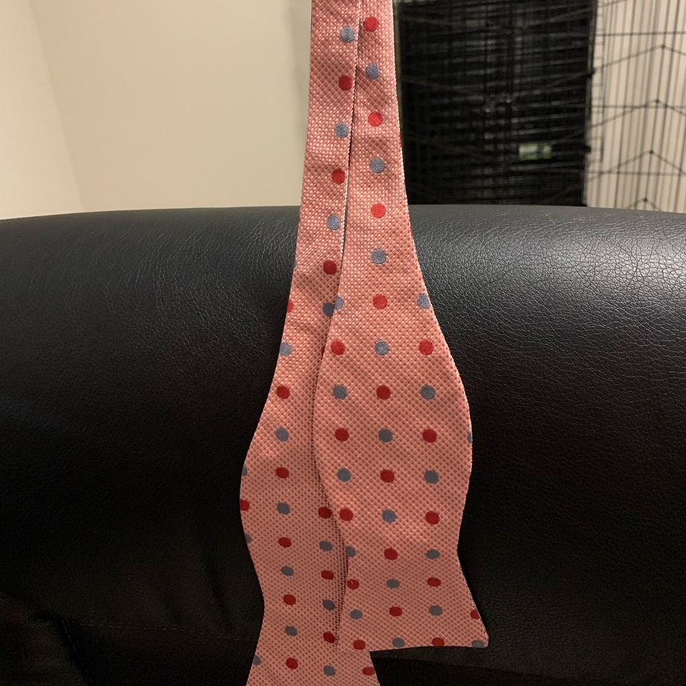 Bachrach bow tie